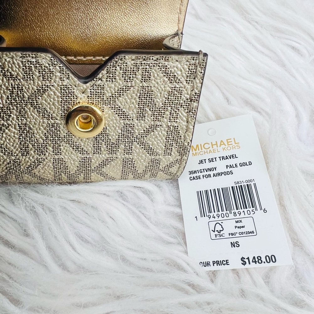 Michael kors AirPods case signature pale gold - Picture 7 of 8